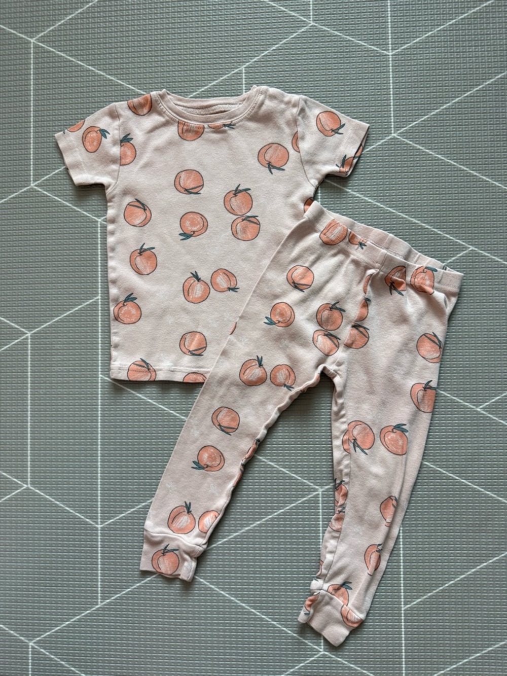Little Planet|Baby girl/toddler matching pajamas set,Peach Fruit Print-Novely 2T